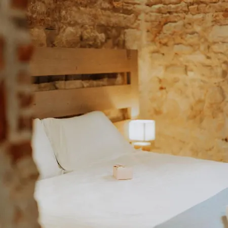 Apartment 1820